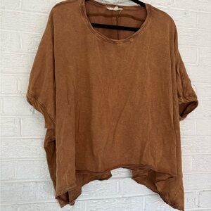 Oli & Hali Tan Short Sleeve Women's Top